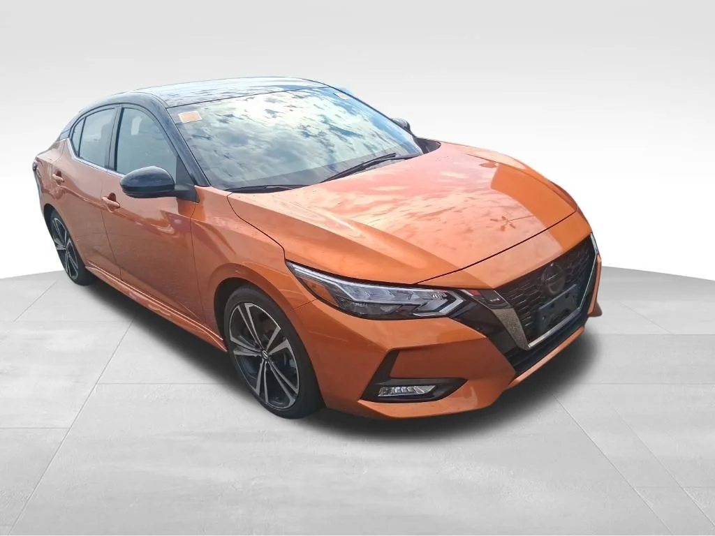 Used 2021 Orange Nissan SR image 17