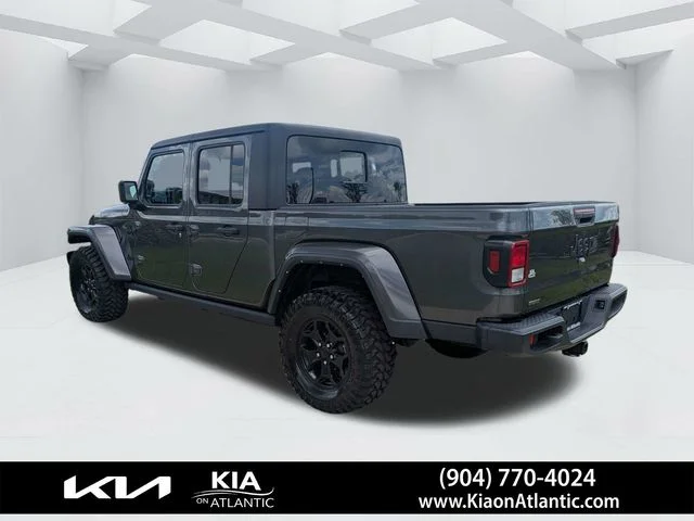 Used 2021 Crystal Metallic Jeep Willys image 5