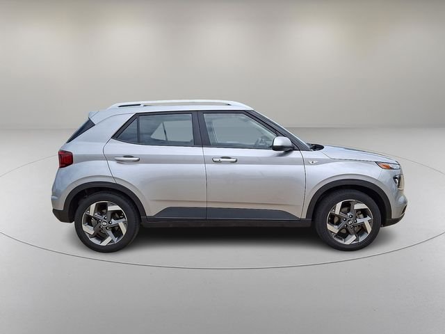 Certified Used 2025 Silver Hyundai SEL image 12