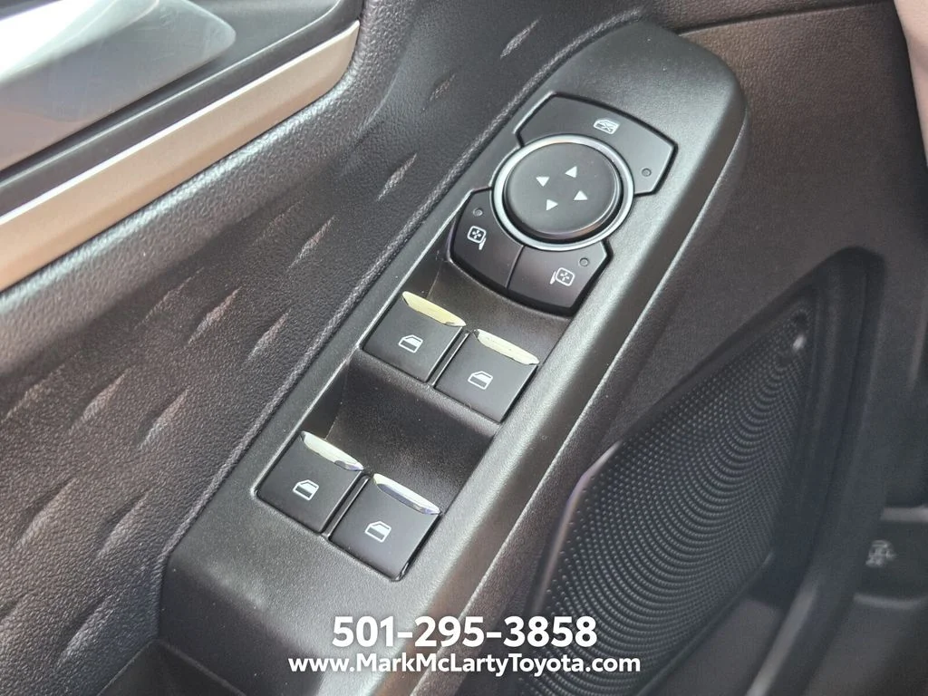 Used 2020 Gold Ford SEL image 24