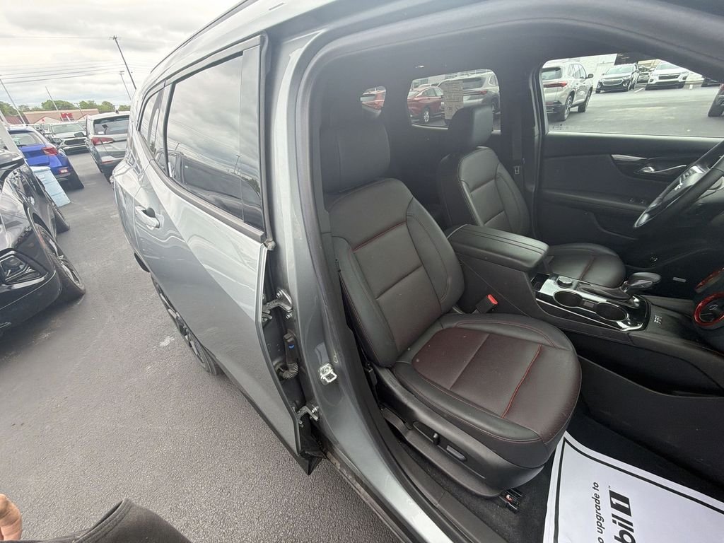 Used 2024 Gray Chevrolet RS image 30