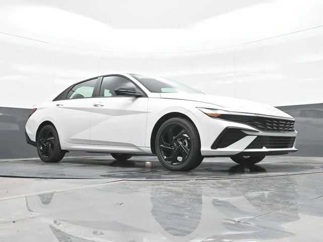 New 2026 White Hyundai SEL Sport image 23