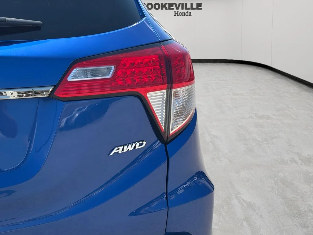 Used 2022 Aegean Blue Metallic Honda EX image 6