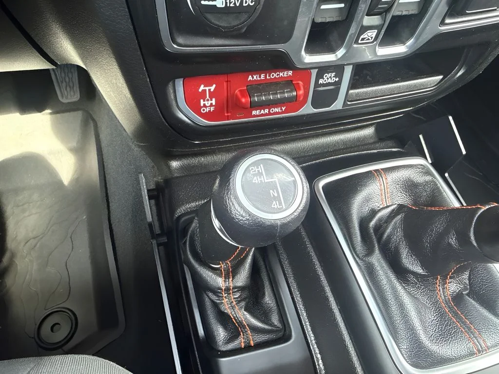Used 2021 Blue Jeep Mojave image 21