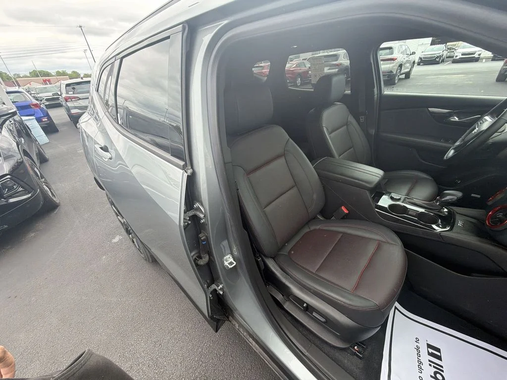 Used 2024 Gray Chevrolet RS image 30
