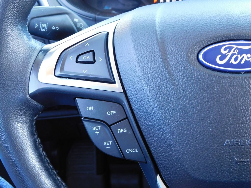 Used 2023 Blue Ford SEL image 34