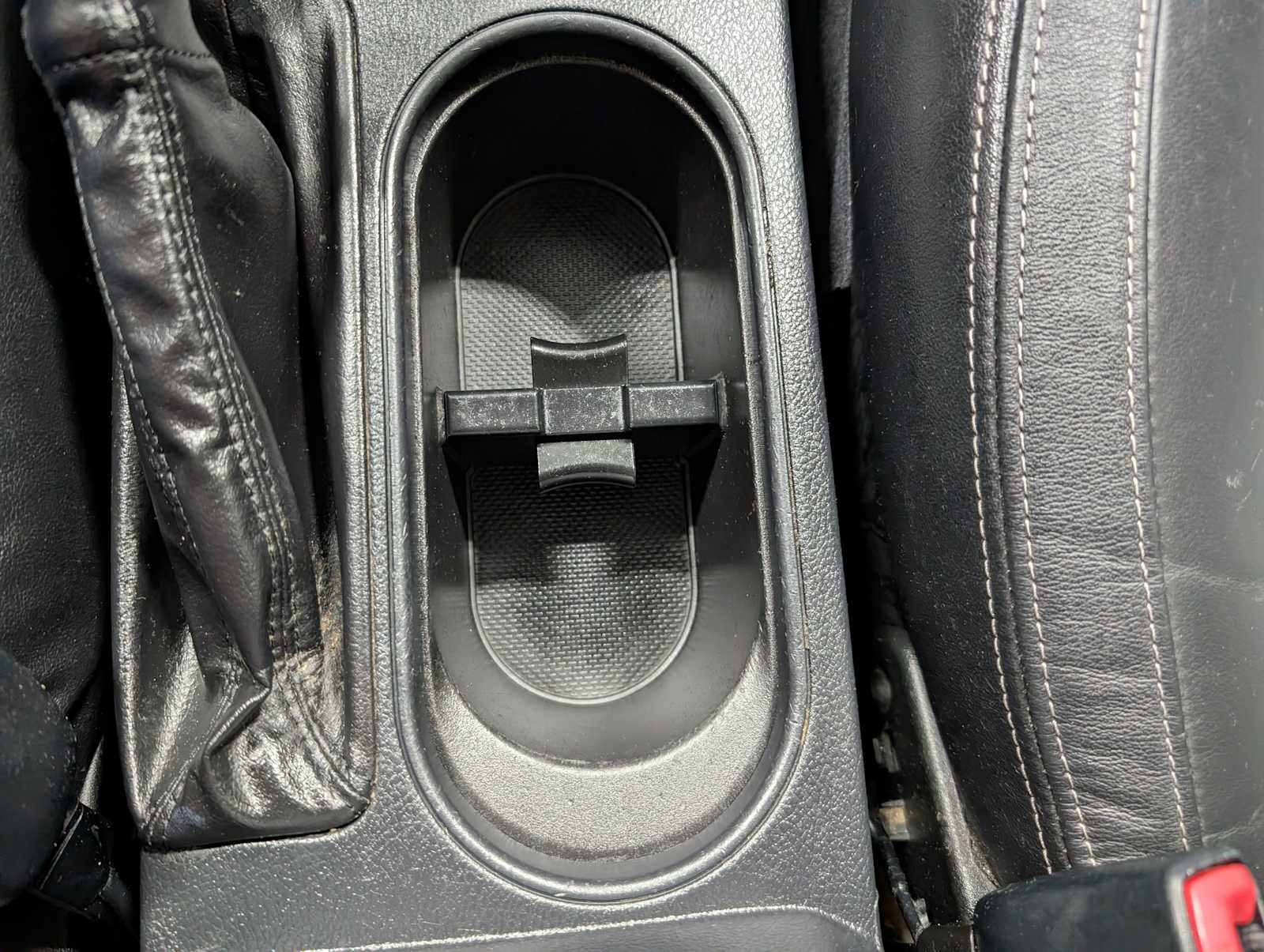 Used 2018 Dark Gray Metallic Subaru Touring image 27