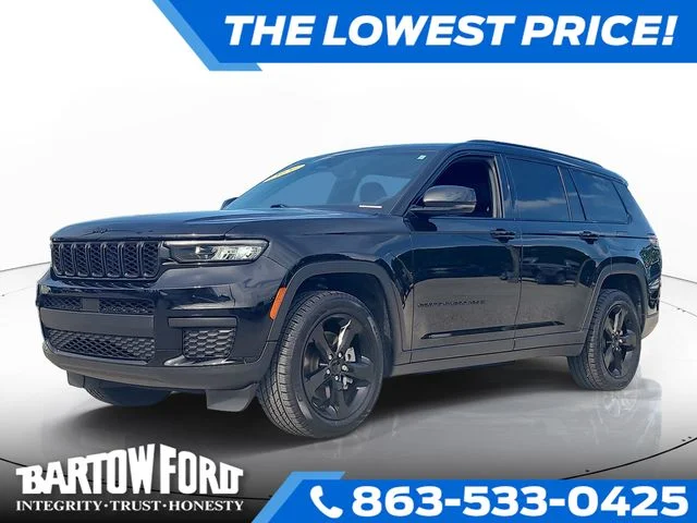 Used 2021 Black Jeep Altitude image 1