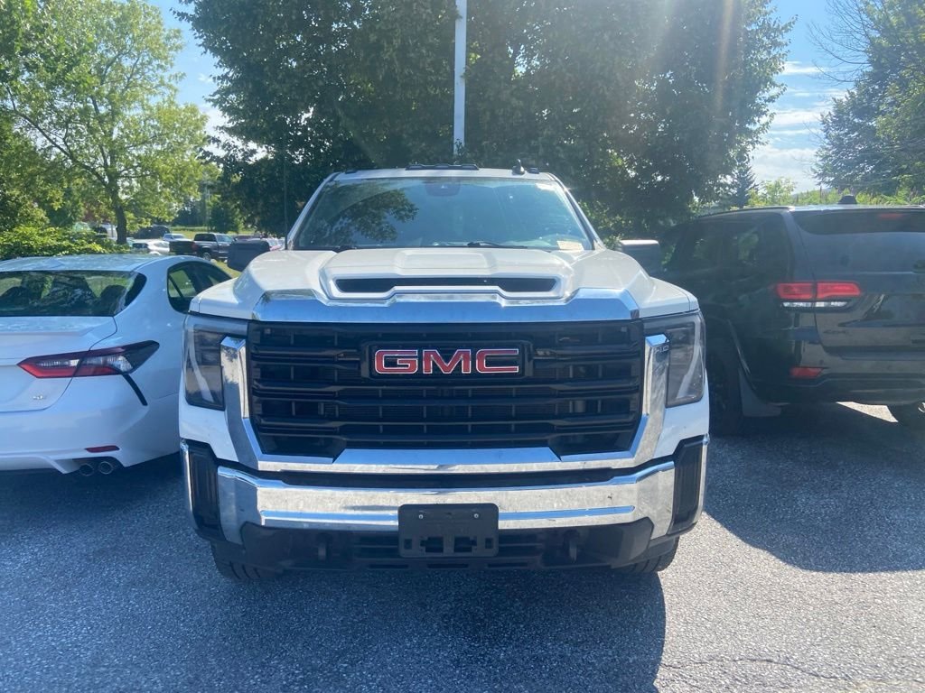 Used 2025 Summit White GMC Pro image 2
