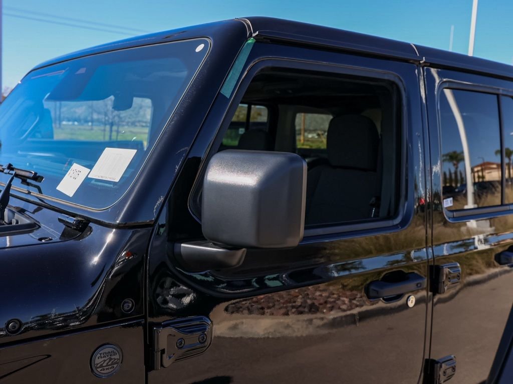 New 2026 Black Clear-Coat Exterior Paint Jeep Sport S image 11