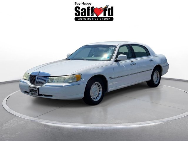 2002 Lincoln Town Car Executive