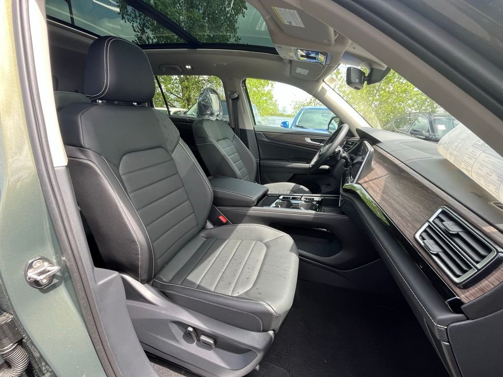 New 2026 Green Volkswagen 2.0T SEL image 12