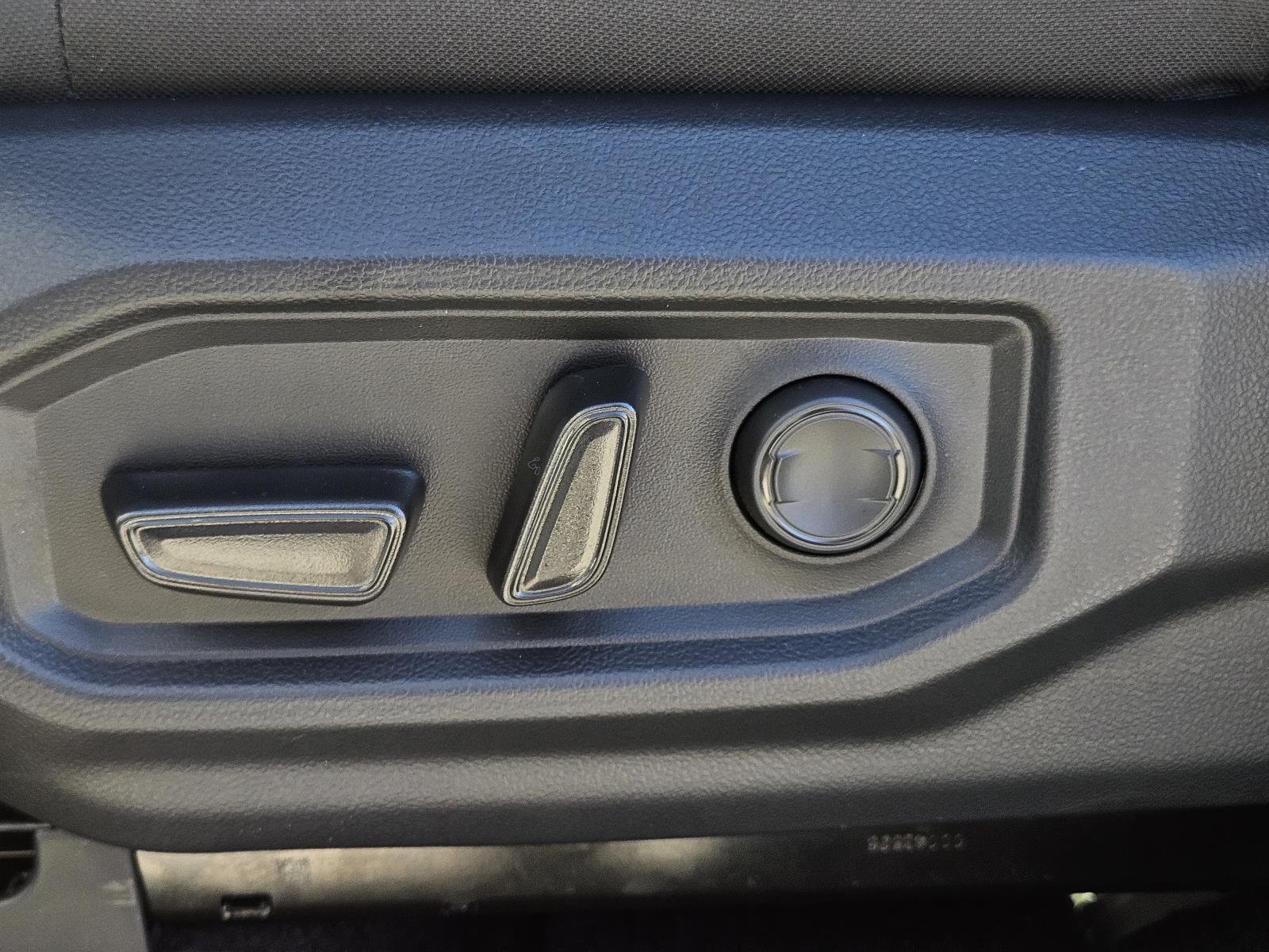 2026 Toyota Tundra SR5 - Photo 22