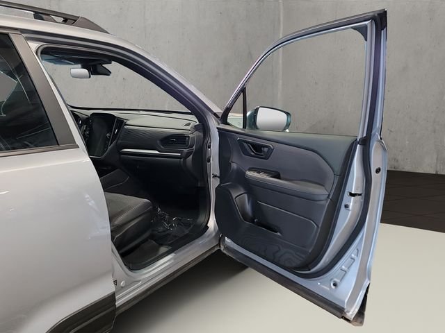 Used 2025 Ice Silver Metallic Subaru Premium image 38