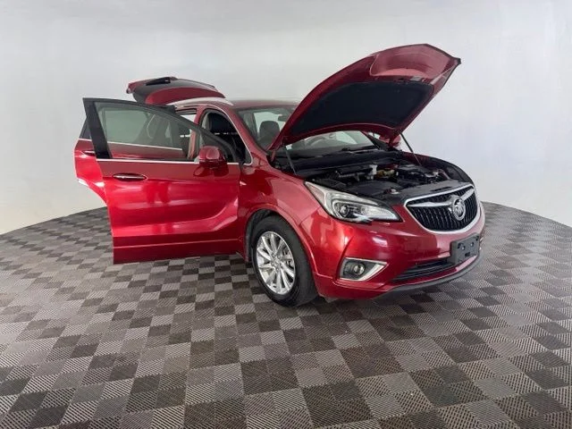 Used 2019 Red Buick Essence image 10