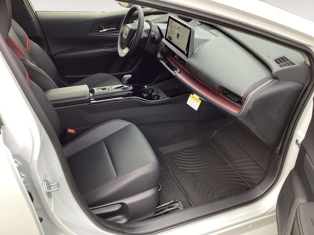 New 2026 Wind Chill Pearl <sup>1</sup> Toyota  XSE image 15