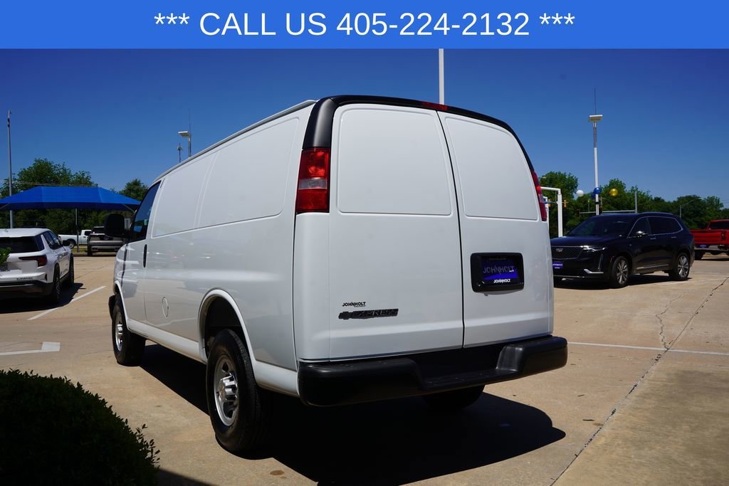 2026 Chevrolet Express Cargo Work Van - Photo 9