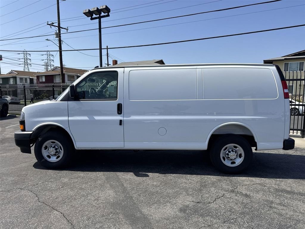 2026 Chevrolet Express Cargo Work Van - Photo 8