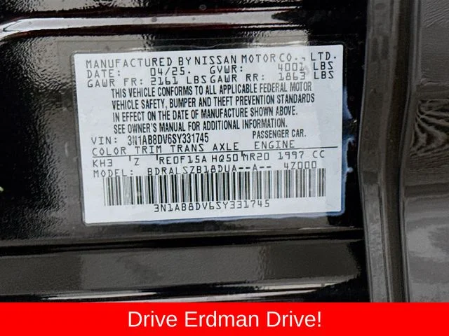 Used 2025 Black Nissan SR image 32