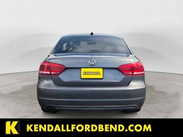Used 2013 Gray Volkswagen 2.5 SE image 6