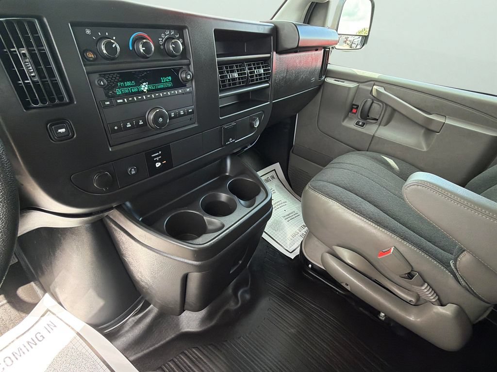 Certified Used 2025 Summit White Chevrolet WT image 19