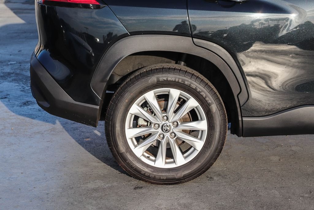 Used 2022 Jet Black Toyota LE image 12