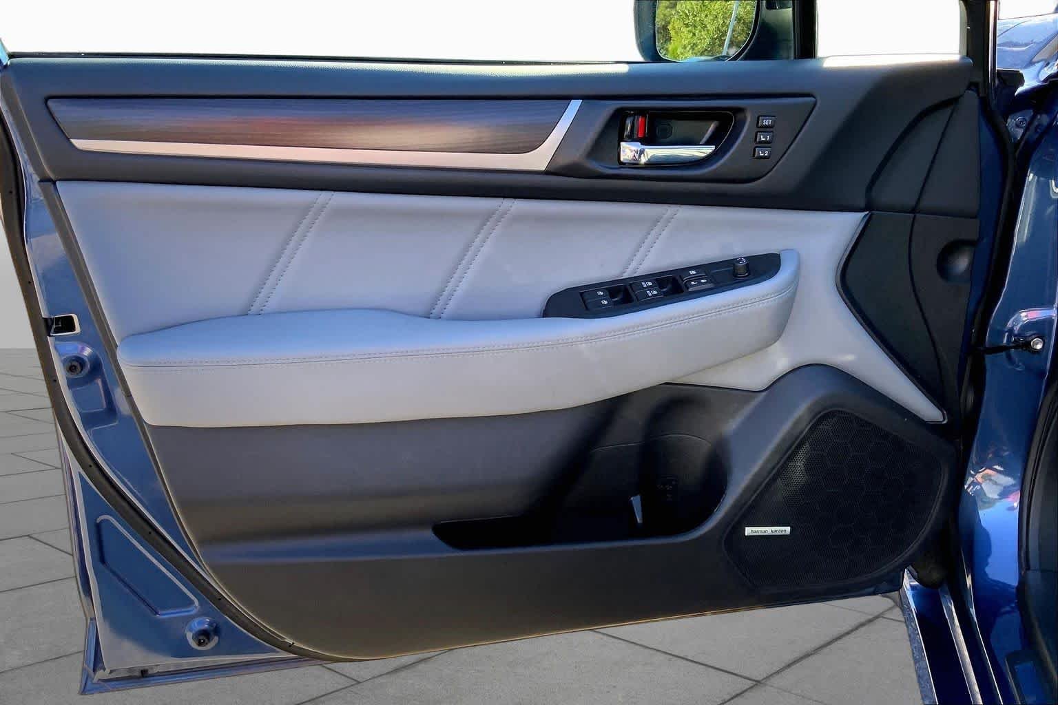 Used 2019 Abyss Blue Pearl Subaru Limited image 19
