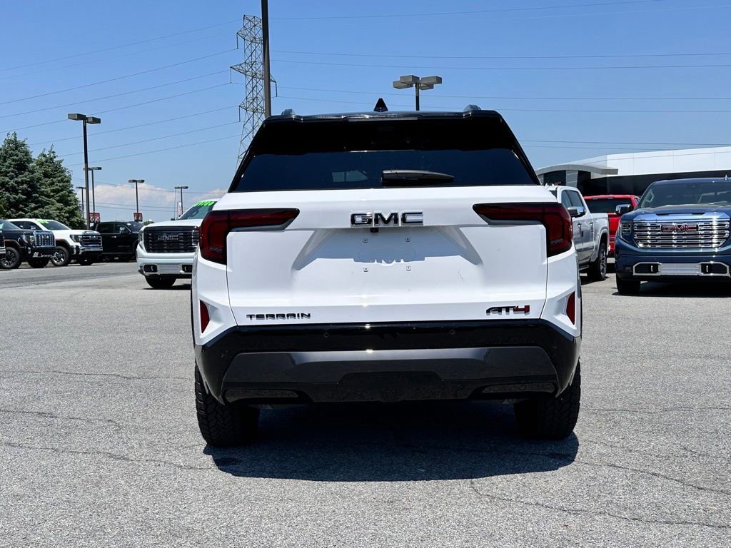 2026 GMC Terrain AT4 - Photo 8