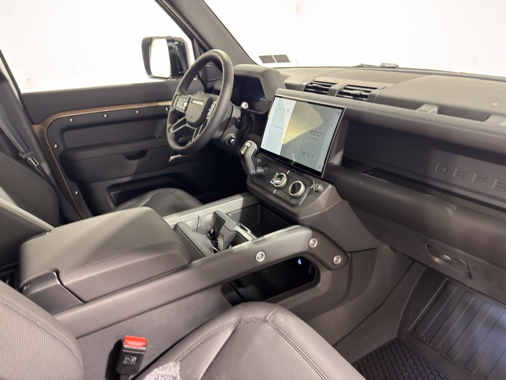 Used 2026 Gondwana Stone Metallic Land Rover S image 24