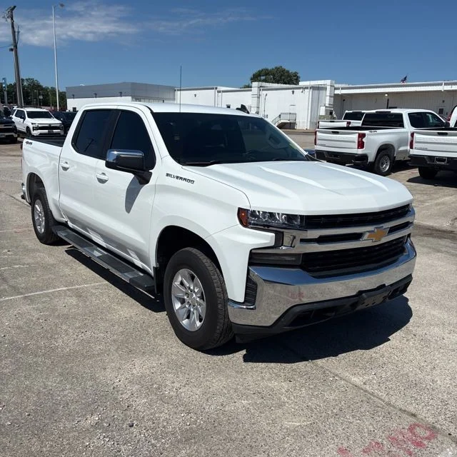 2020 Chevrolet Silverado 1500 LT 4X4 Crew Cab Short Box's photo