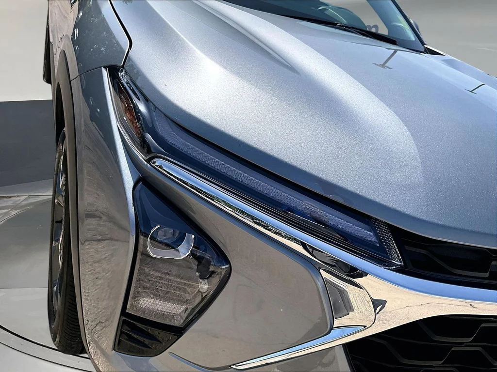 Certified Used 2025 Gray Chevrolet LT image 32