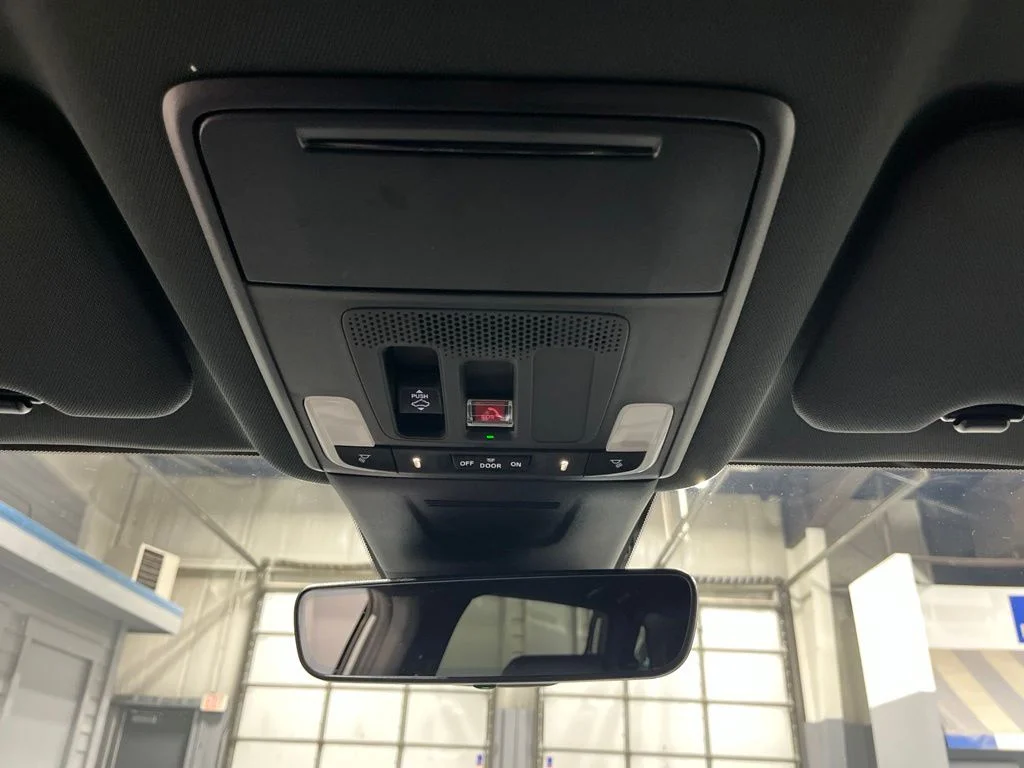Used 2026 Solar Silver Metallic Honda Sport Touring image 28