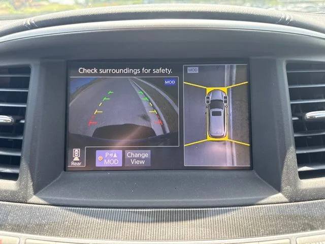 Used 2017 Gray INFINITI Base image 10