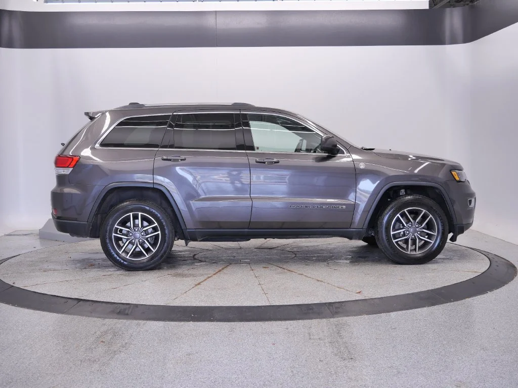 Certified Used 2020 Gray Jeep Laredo image 8