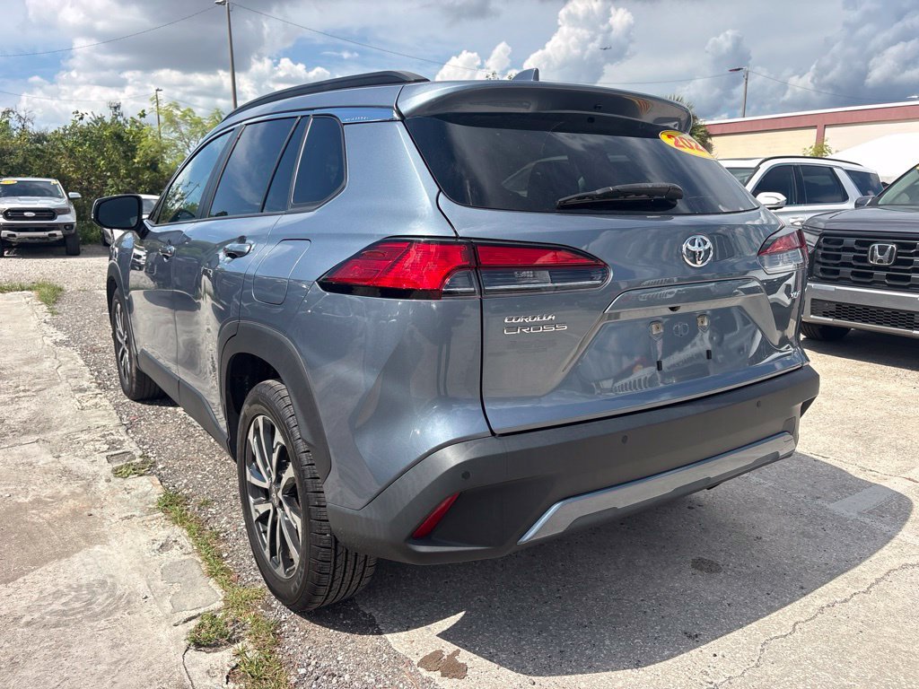 Used 2024 Blue Toyota XLE image 5