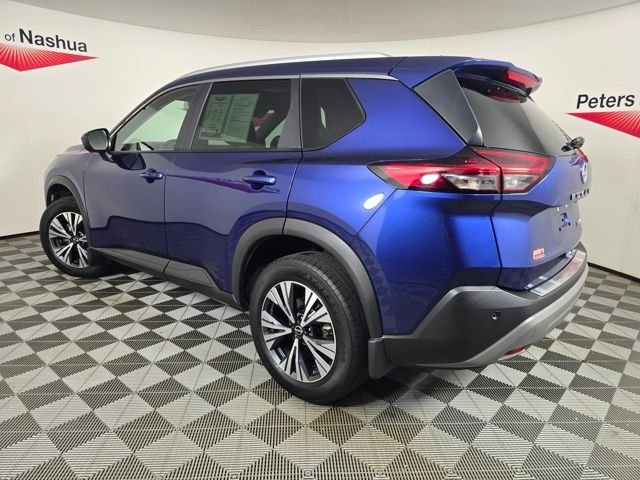 Used 2023 Caspian Blue Metallic Nissan SV image 28
