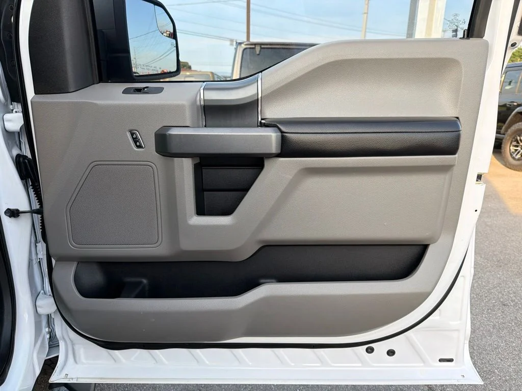 Used 2018 White Ford XLT image 21