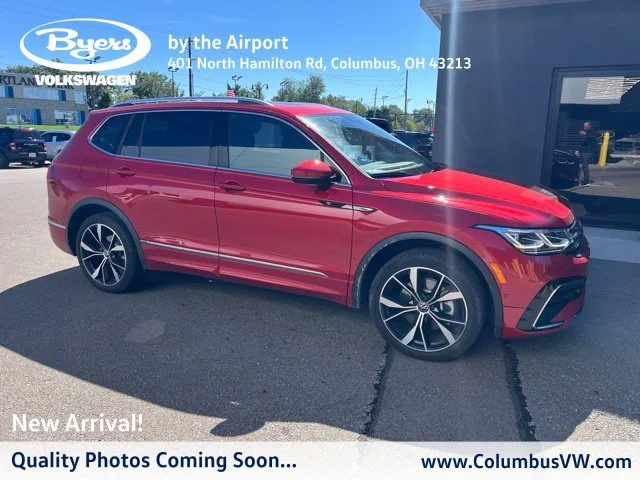 Used 2024 Kings Red Metallic Volkswagen SEL R-Line image 1