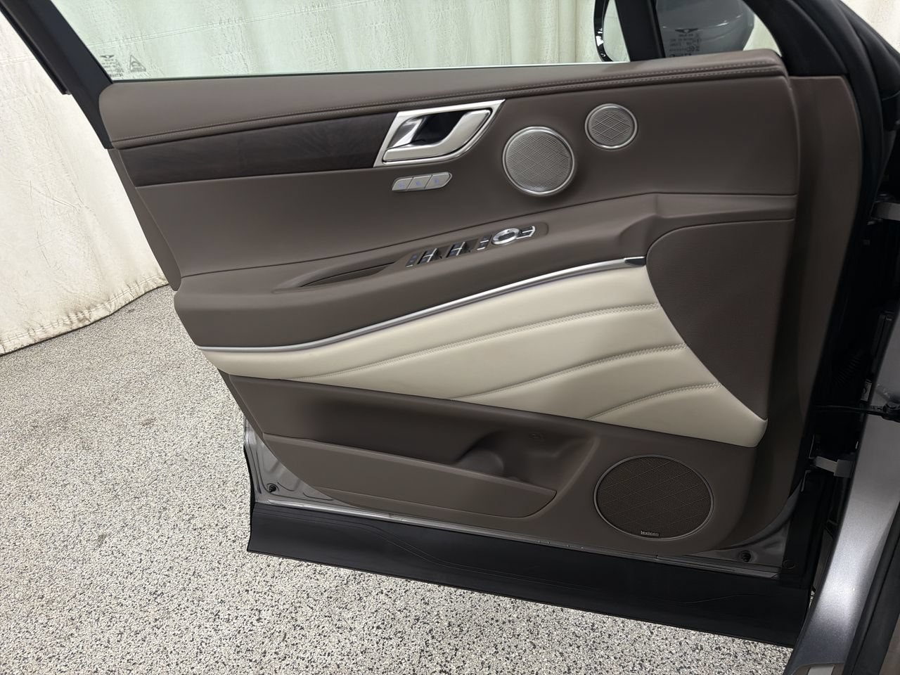 2024 GENESIS GV80 Standard - Photo 18