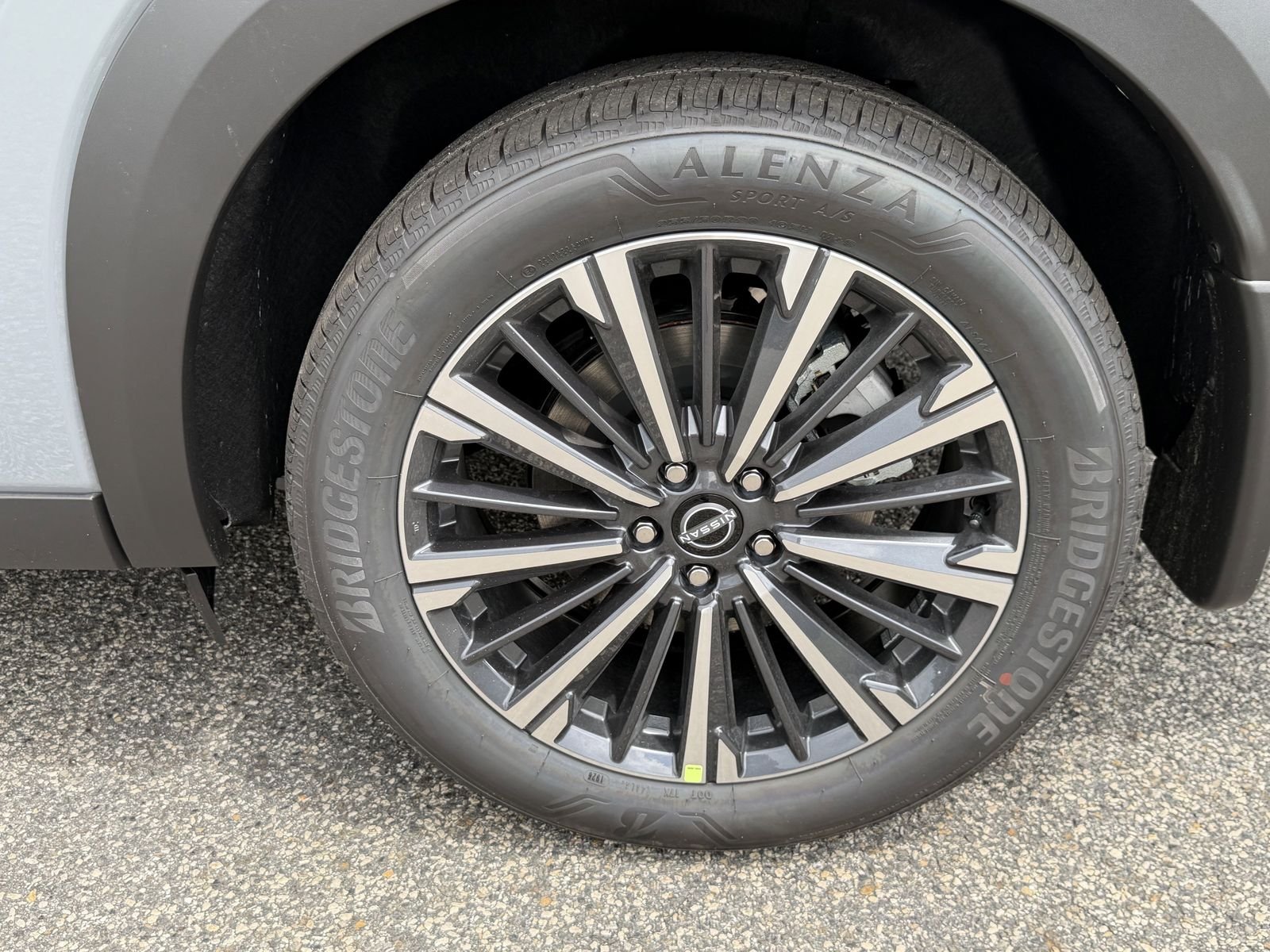 New 2026 Gray Nissan Platinum image 33
