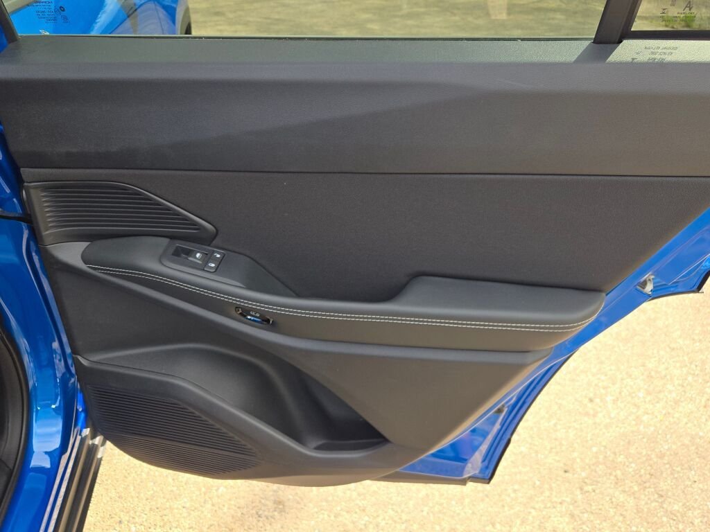 New 2026 Hydro Blue Pearl-Coat Exterior Paint Jeep Laredo image 9