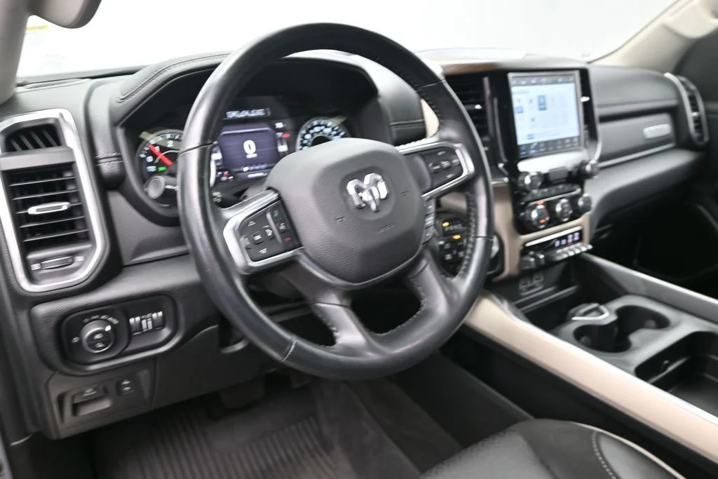 Used 2022 Silver Ram Laramie image 22