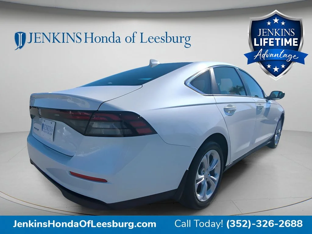 New 2026 Platinum White Pearl Honda LX image 3