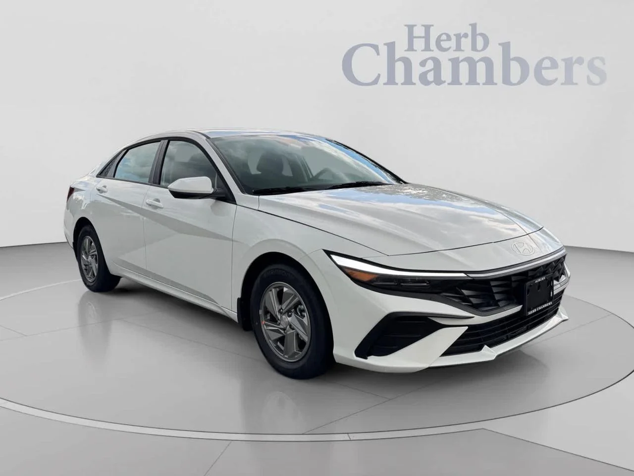 New 2026 White Hyundai SE image 1