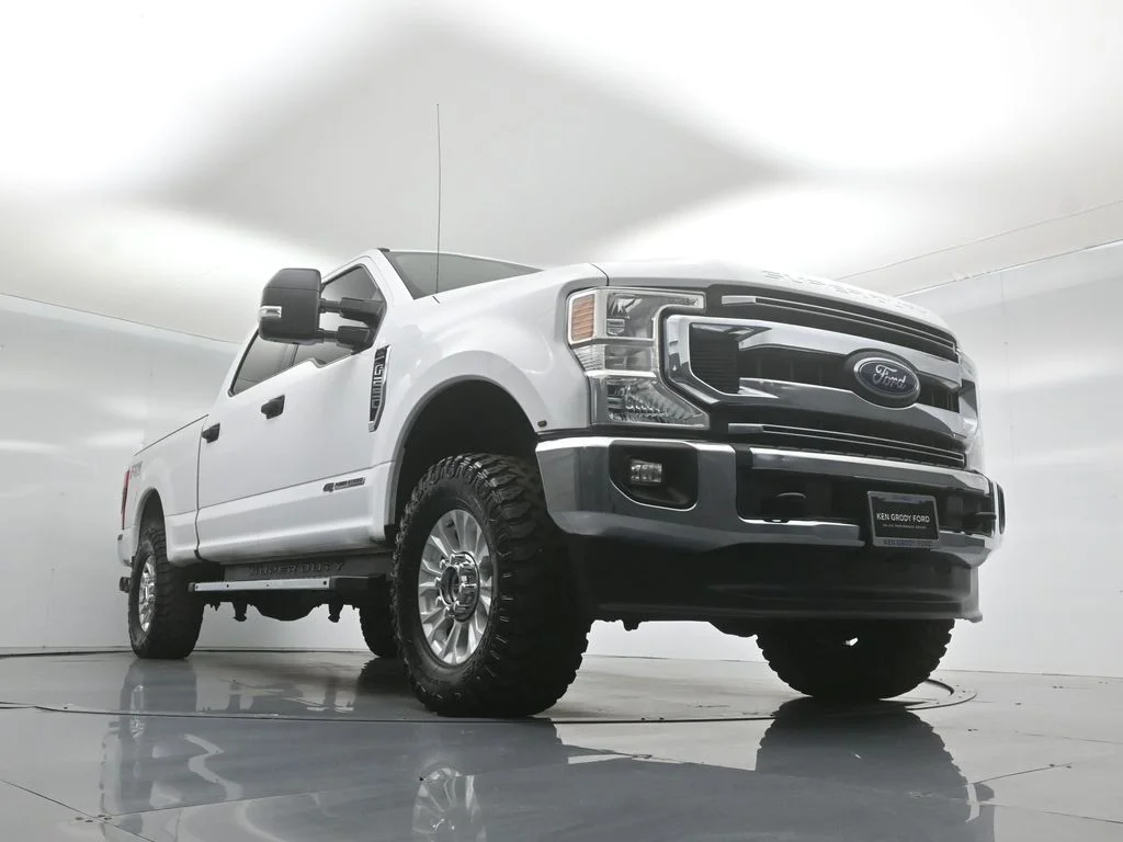Used 2021 White Ford XLT image 41