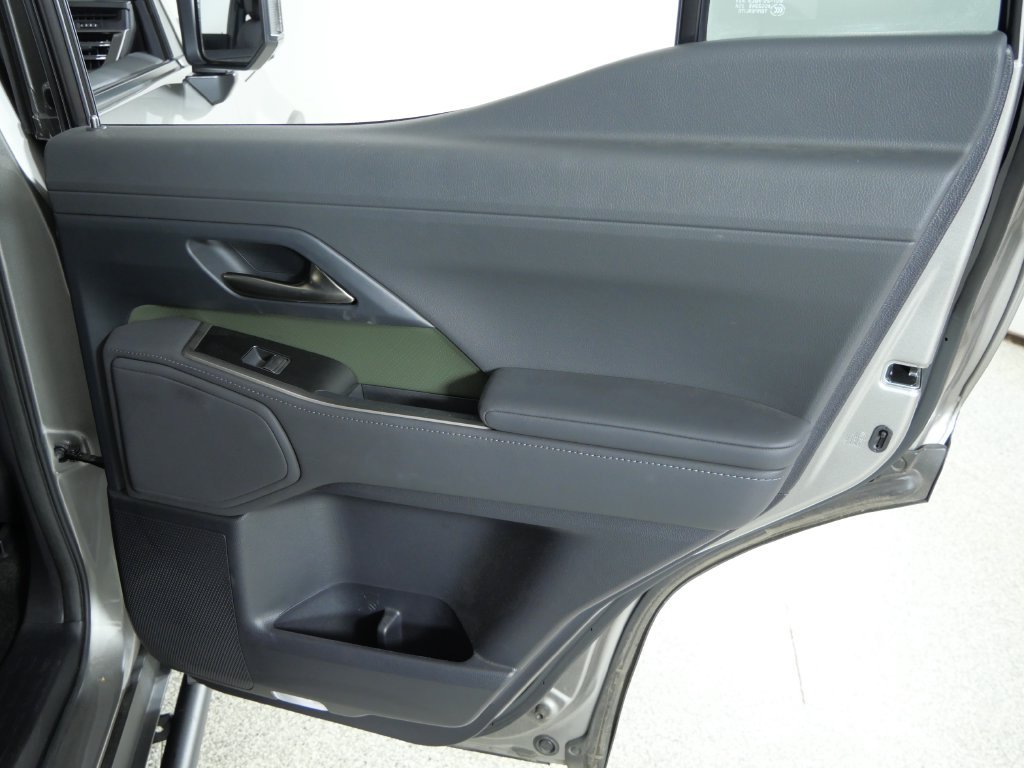Used 2024 Silver Lexus 550 Overtrail image 21