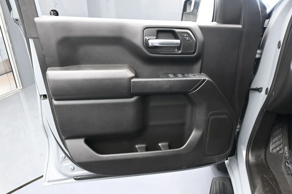 Used 2024 Slate Gray Metallic Chevrolet Custom image 11