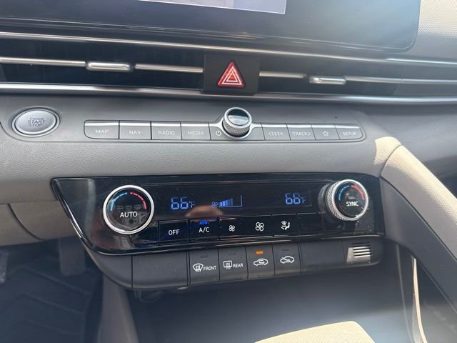 Used 2024 Blue Hyundai SEL image 16