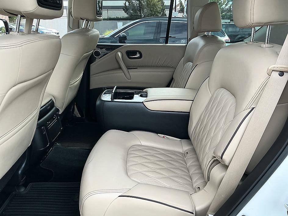 Used 2023 Aspen White Tricoat Nissan Platinum image 25
