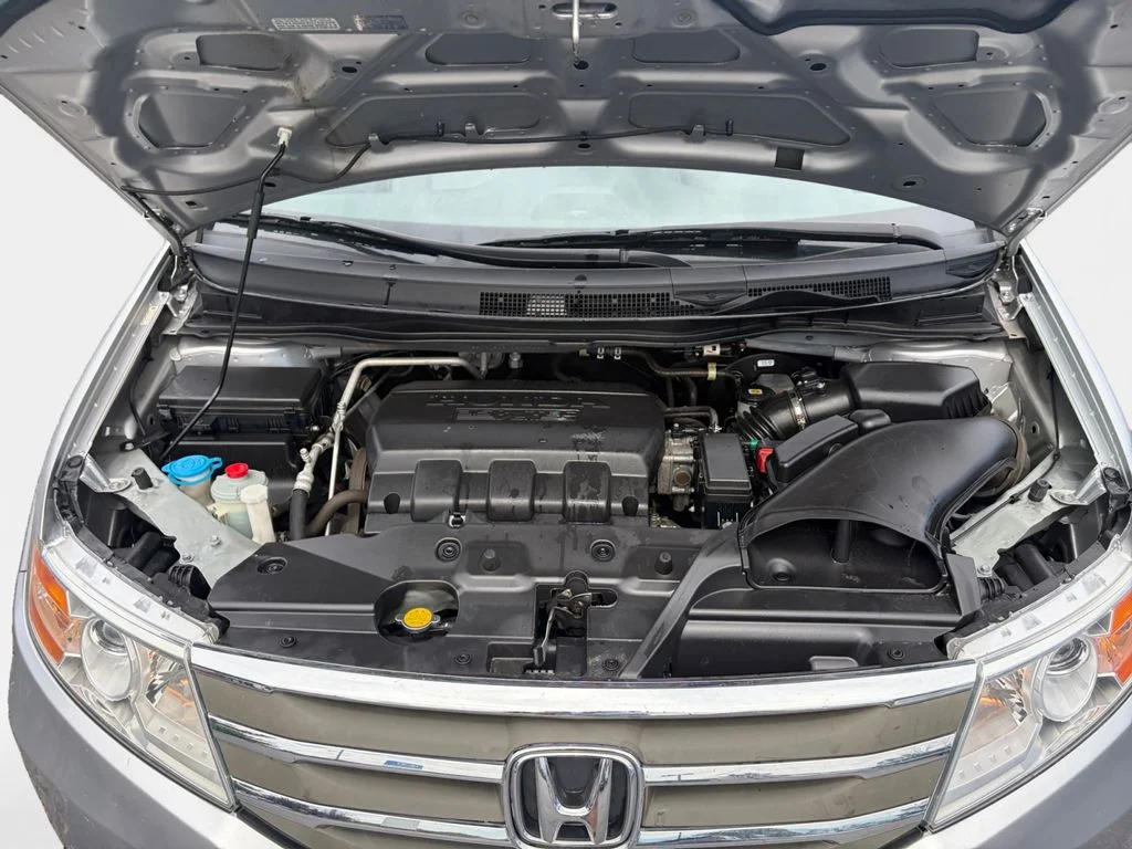 Used 2026 Ruby Flare Pearl Toyota XSE image 24
